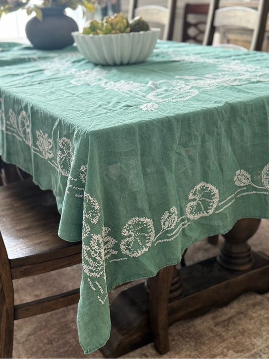 Vintage Other - vintage linen tablecloth  white lotus embroidery and cutwork details